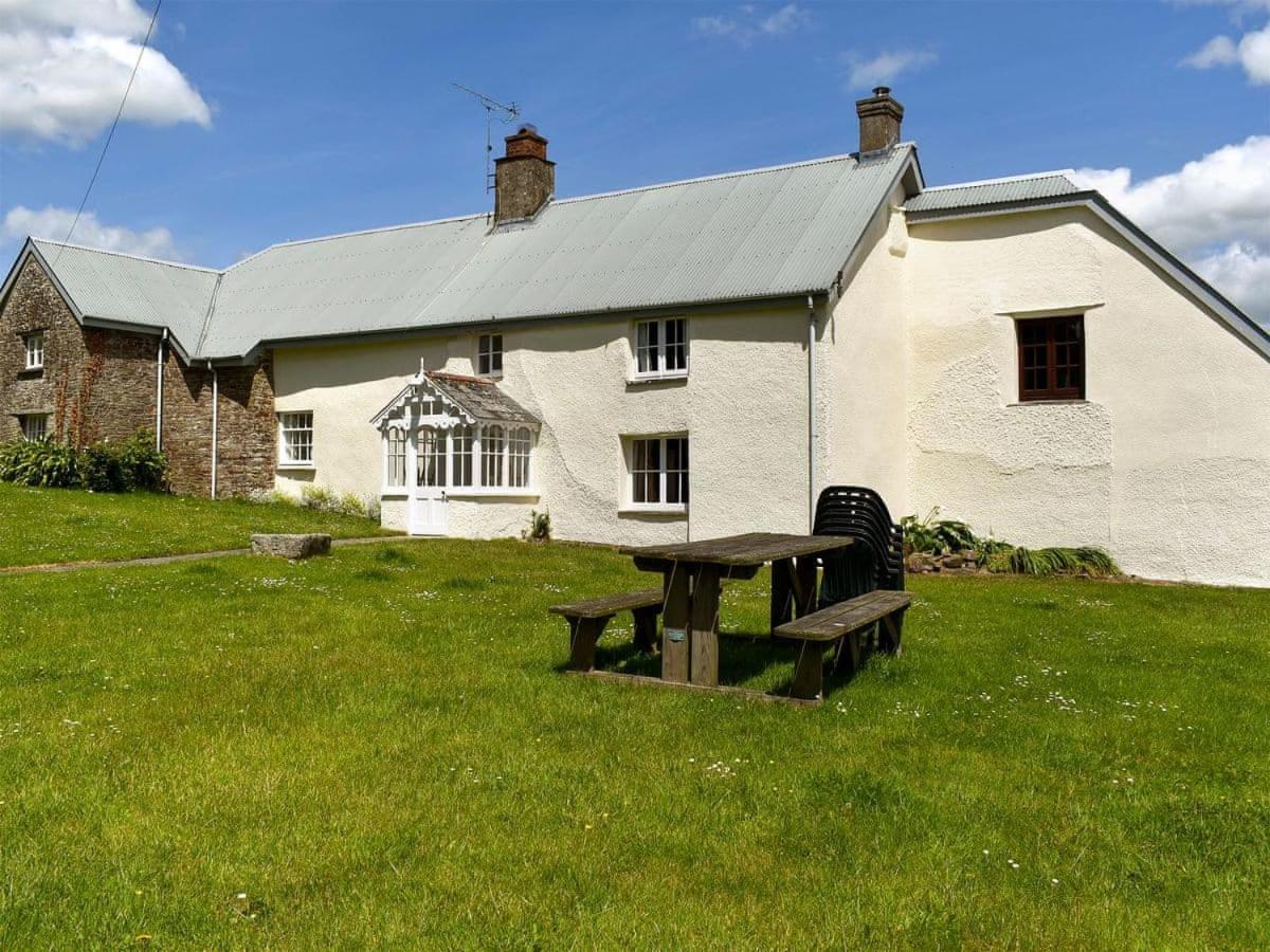 Well Farm Cottages North Tamerton Экстерьер фото